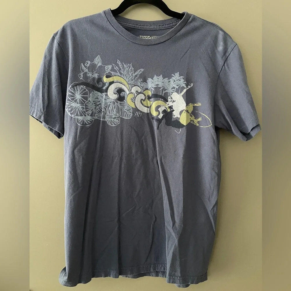 Aeropostale T-Shirt - Picture 1 of 5